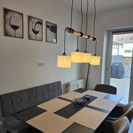 Lejlighed Wohnen Im Herzen Von Ruedesheim Stilvolles Fuer Familie & Freunde In Bester Lage *